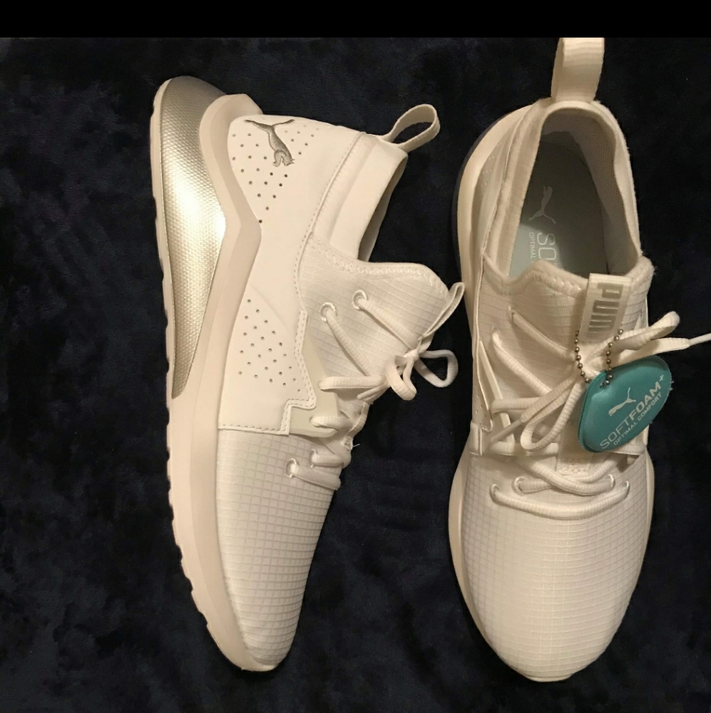 Puma Emergence lights! Glow in the dark!